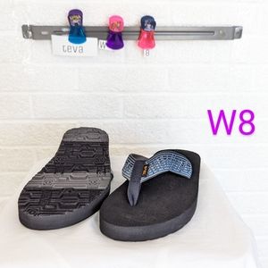 Teva flippies mush size 8